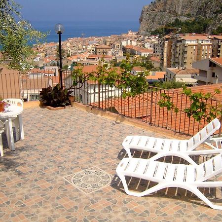 Terrazza Mimosa Apartment Чефалу Екстериор снимка