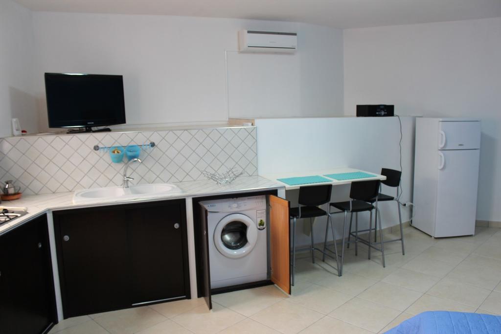 Terrazza Mimosa Apartment Чефалу Екстериор снимка